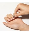 Produktbillede 6 af 6, Tweezerman Mini Nagelhautschneider Hudsaks