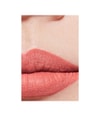 Image du produit 4 sur 6, CHANEL ROUGE ALLURE VELVET Rouge à lèvres