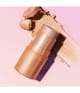 Produktbild 3 von 6, essence BABY GOT GLOW Highlighter