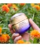 Produktbillede 5 af 6, Shiseido Vital Perfection Ansigtscreme