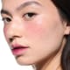 Image du produit 3 sur 5, MAC Powder Kiss Rouge à lèvres liquide