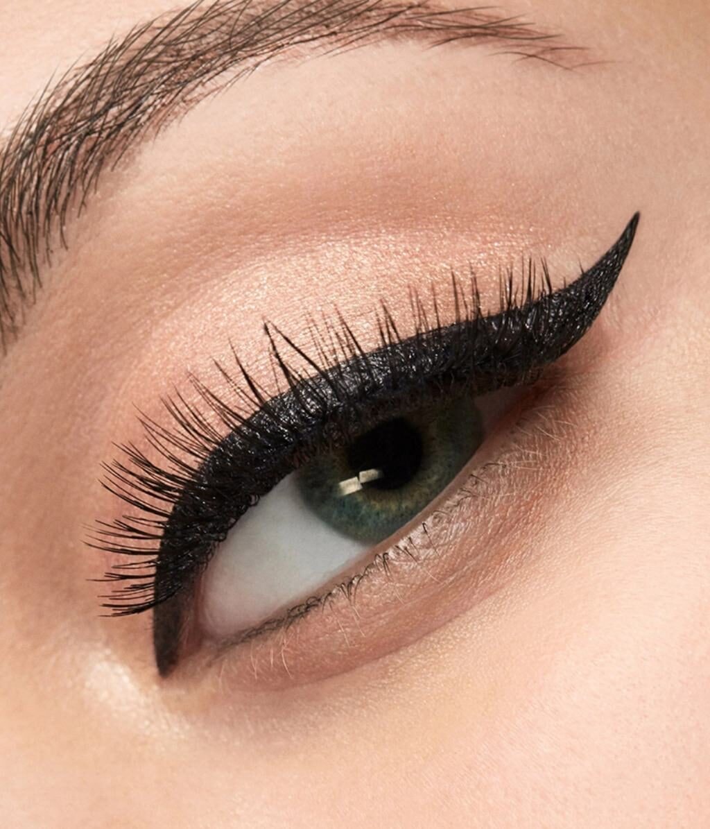 Подводка для глаз Stila Stay All Day Waterproof Liquid Eye Liner, водостойкая, мини-формат, оттенок Intense Black, 0,5 мл — фото 3