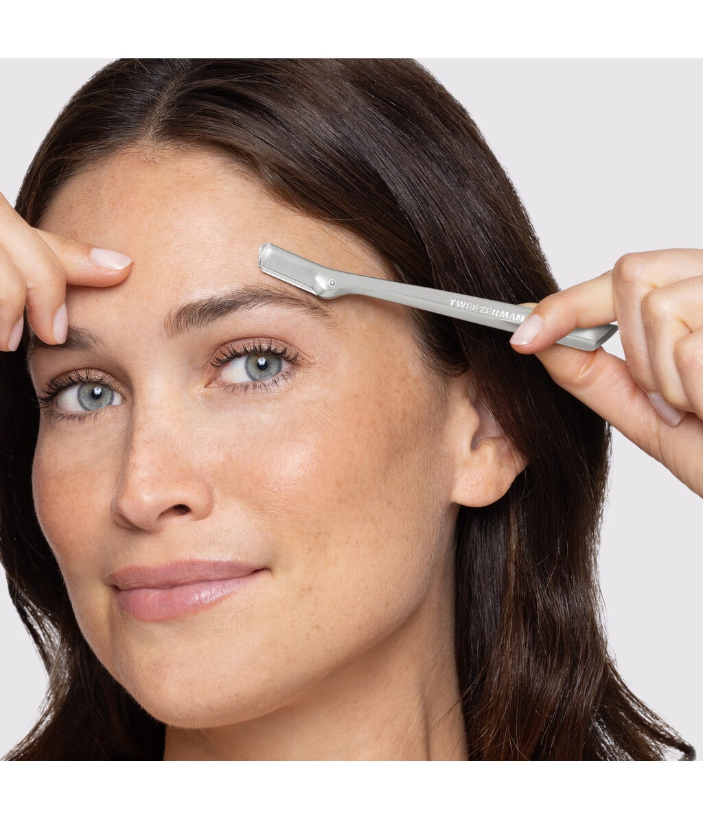Набор для бровей Tweezerman Mini Slant Tweezer & Brow Razor Set, пинцет и бритва — фото 5