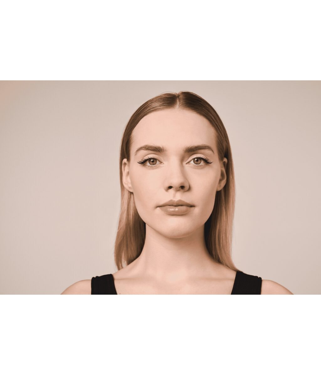 Водостойкая тушь M. Asam Magic Finish Cat Eye Volume Waterproof с эффектом объёма, оттенок Deep Black, 10 мл — фото 3