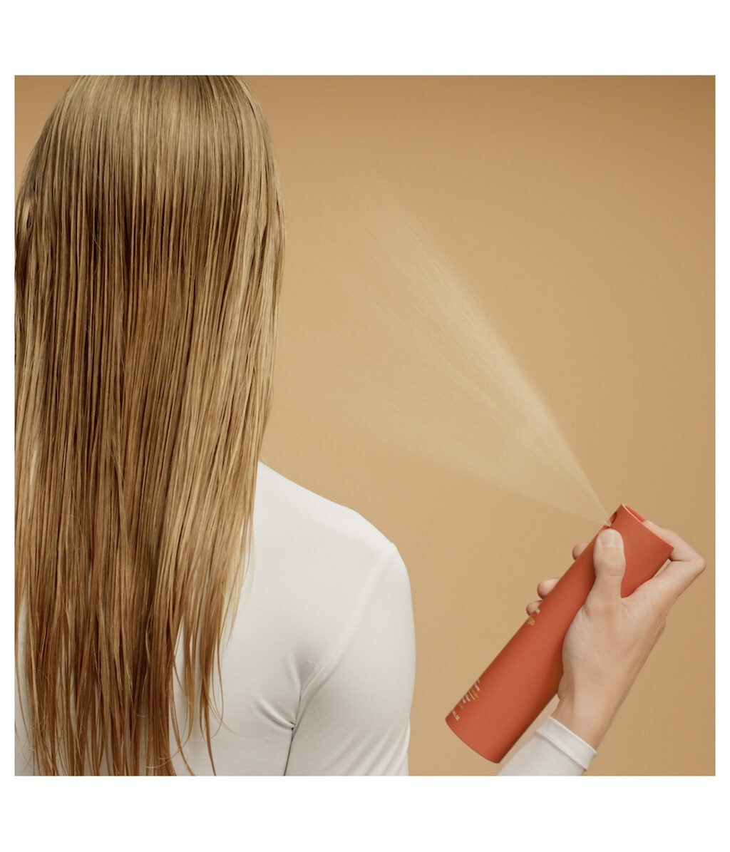 Спрей-кондиционер Dyson Omega Leave-in Conditioning Spray несмываемый, с термозащитой, 165 мл — фото 4
