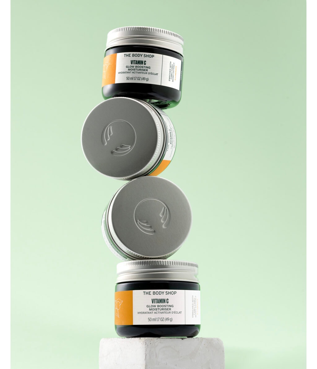 Крем для лица The Body Shop Vitamin C Glow Boosting Moisturiser, с витамином C, для сияния, 50 мл — фото 2
