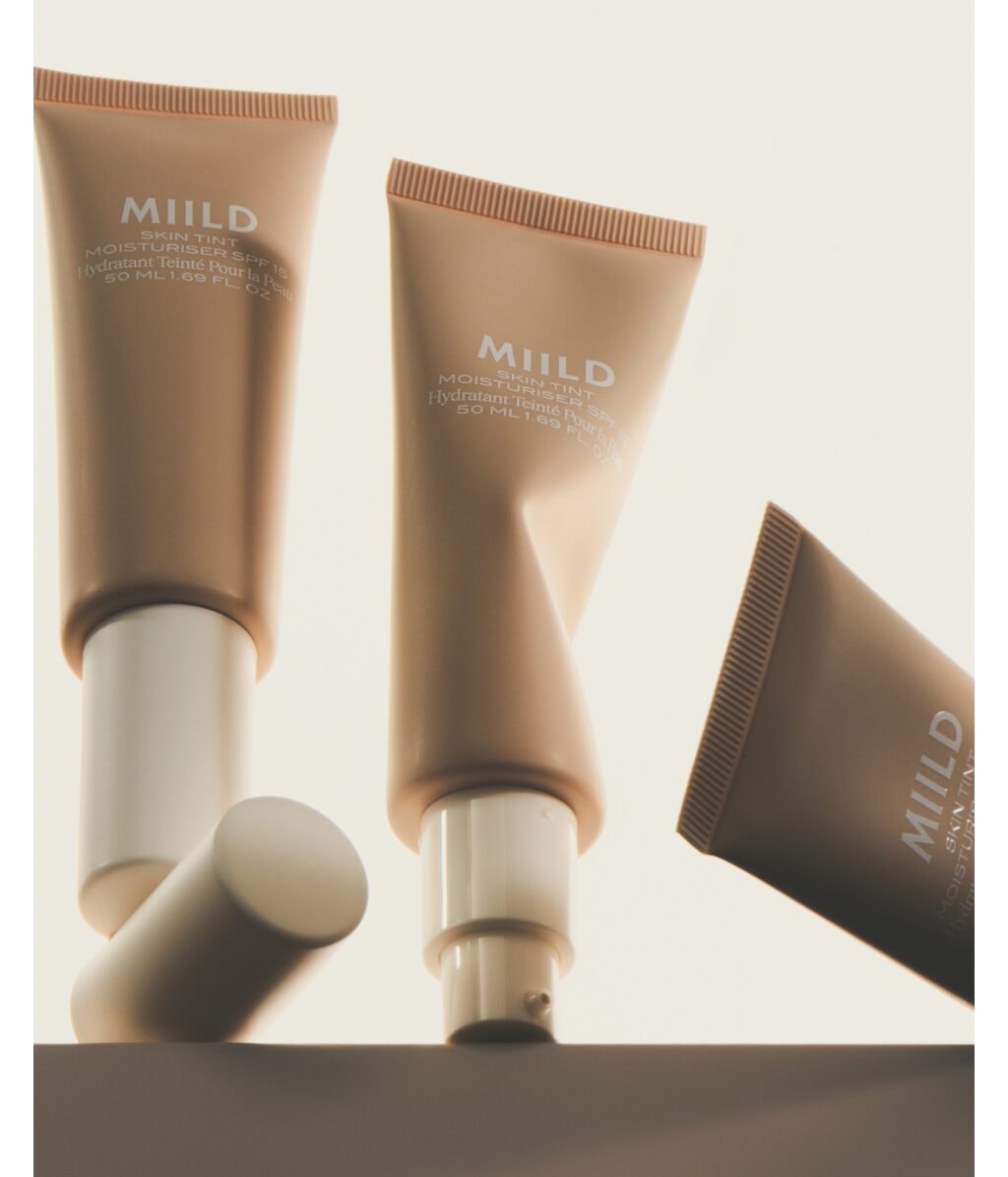 Тонирующий крем для лица Miild Skin Love Skin Tint Moisturiser увлажняющий, SPF 15, 50 мл — фото 6