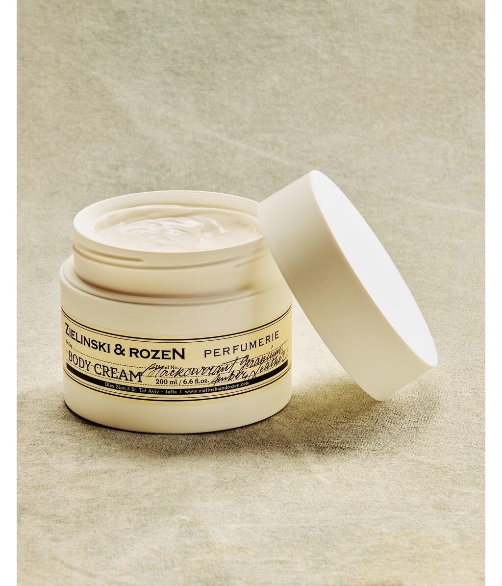 Крем для тела Zielinski & Rozen Blackcurrant, Geranium, Amber, Leather, с витамином E, 200 мл — фото 2