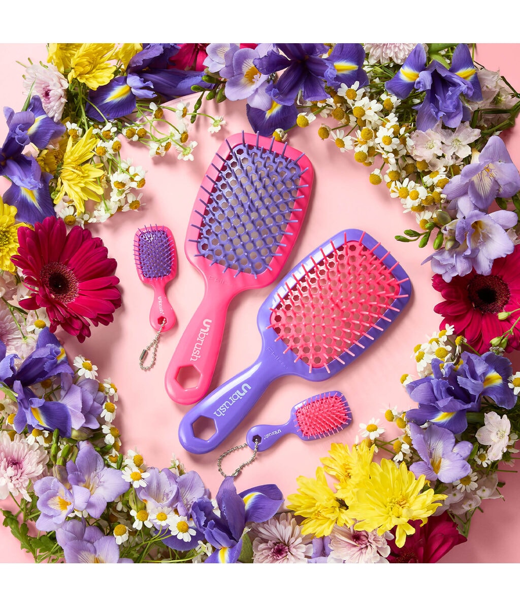 Набор щёток UNbrush Detangling Brush & Super Mini Keychain, для лёгкого расчёсывания, Neon Pink — фото 6