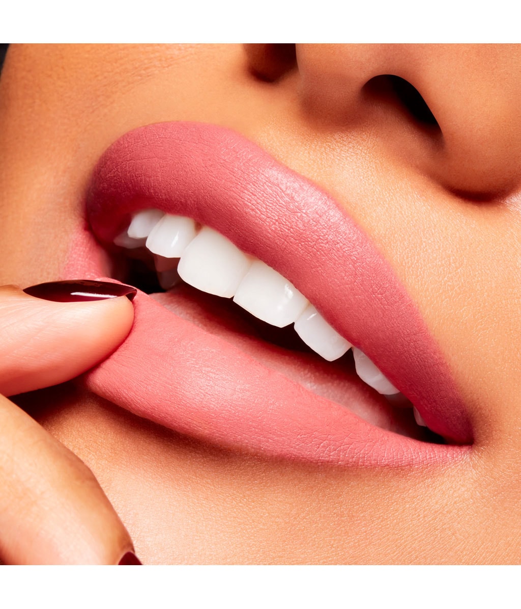 Помада MAC Powder Kiss Velvet Blur Slim Stick, матовая, стойкая, оттенок Peppery Pink, 2 г — фото 4