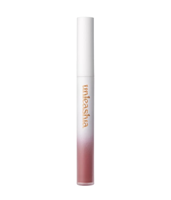 Produktbild 1 av 2, UNLEASHIA Luv Hug Liquid lipstick
