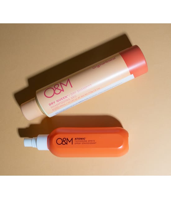 O&M Atonic Haarlak 250 ml 9333478000557 visual2-shot_be
